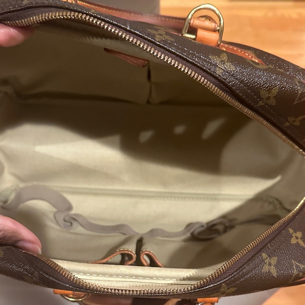 Authentic monogram Louis Vuitton Deauville - Picture 10 of 16